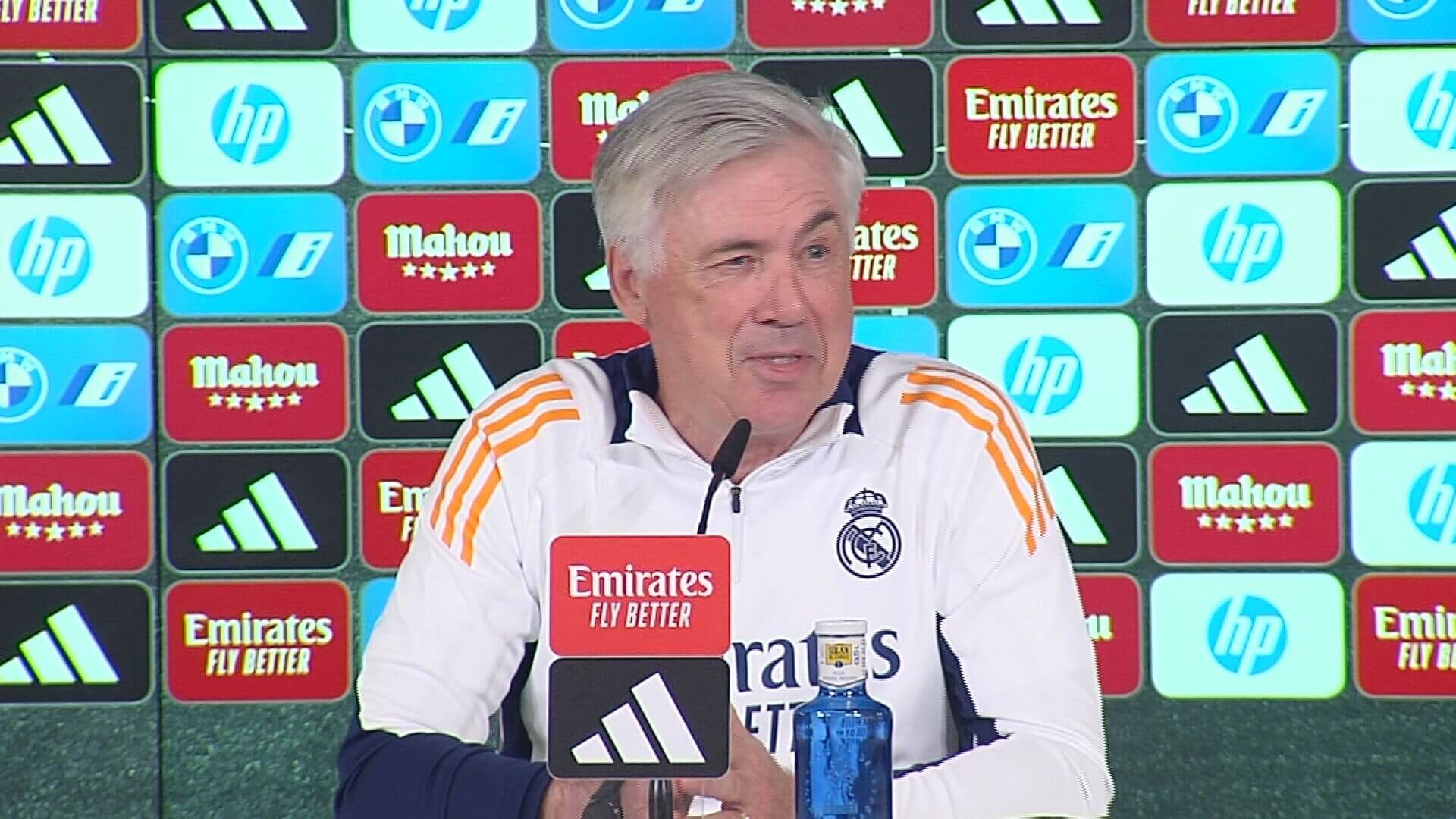250422_dep_mochila_madrid_rp_ancelotti_frame_29240jpeg.jpeg