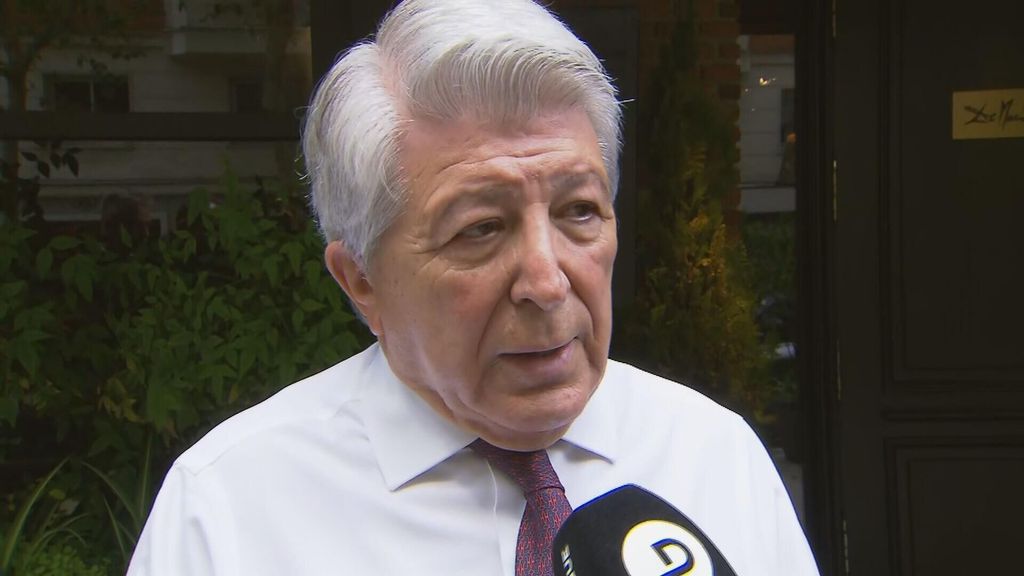 Enrique Cerezo confiesa sus deseos de conocer a Bad Bunny