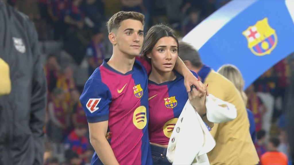 Gavi compartió con su pareja la celebración de los títulos culés
