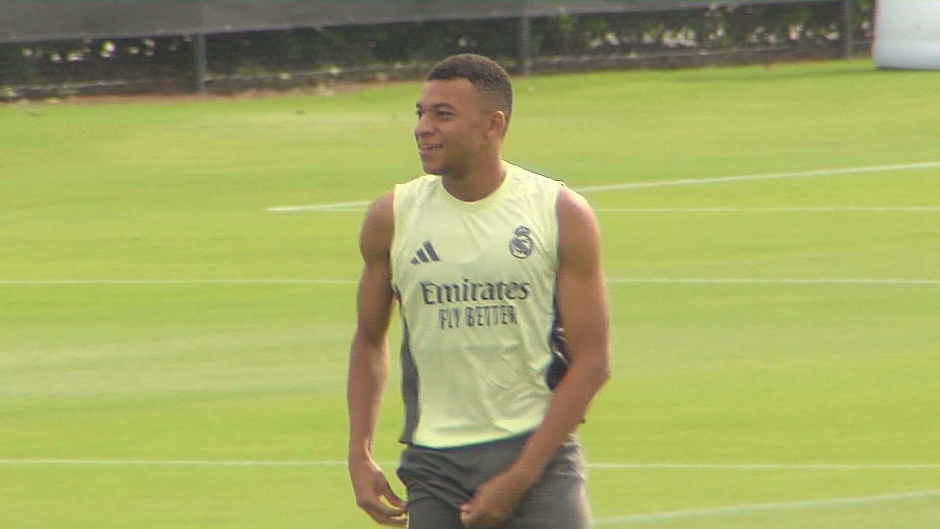 250628_dep_mochila_mcl25_madrugada_gargallo_entreno_real_madrid__falso_adri_fouz_frame.jpeg 250628_dep_mochila_mcl25_madrugada_gargallo_entreno_real_madrid__falso_adri_fouz_frame.jpeg