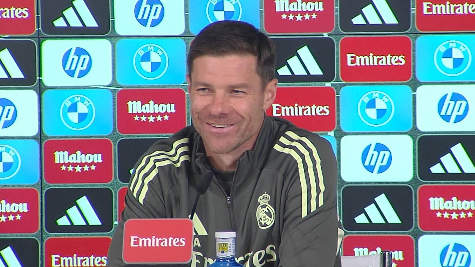 250912_dep_mochila_rp_real_madrid_xabi_alonso_frame_12543jpeg_001.jpeg 250912_dep_mochila_rp_real_madrid_xabi_alonso_frame_12543jpeg_001.jpeg