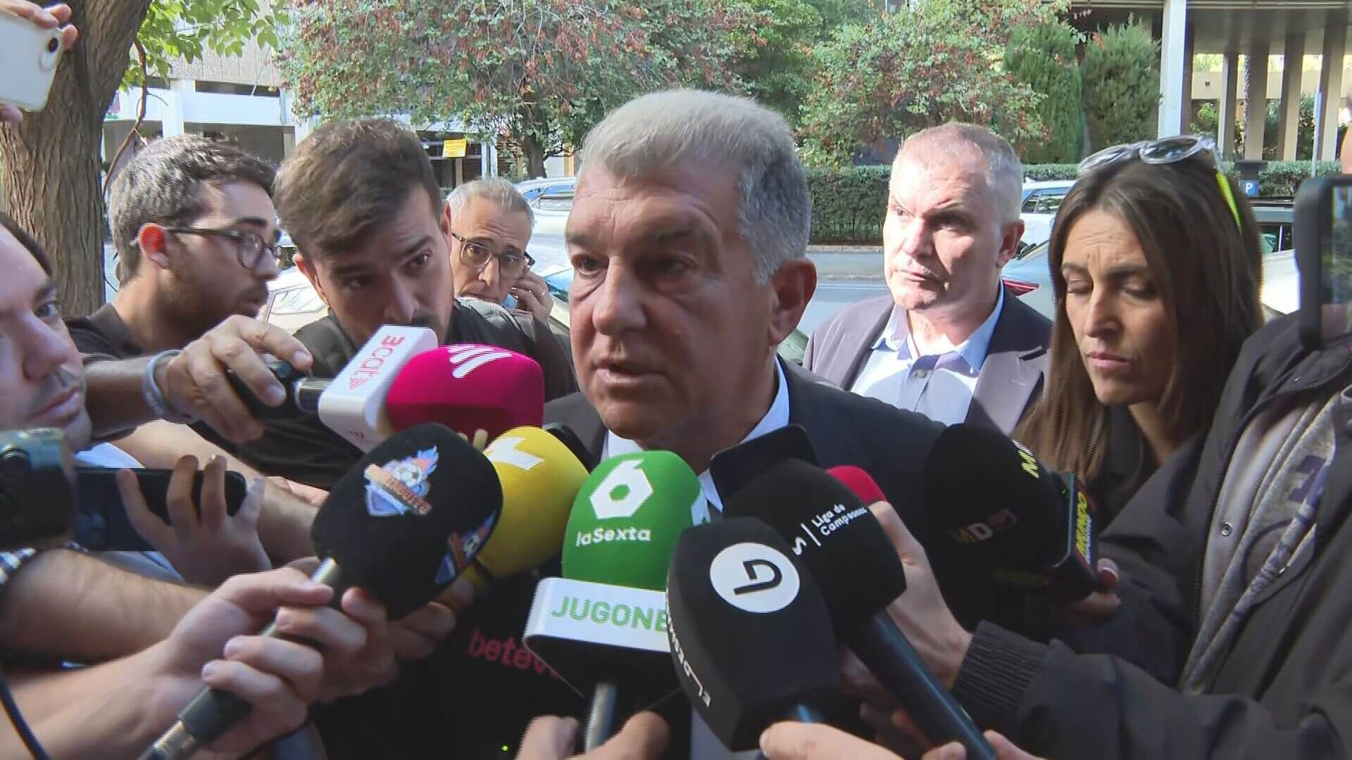 251021_dep_mochila_bcn_comida_laporta_frame_59552jpeg.jpeg 251021_dep_mochila_bcn_comida_laporta_frame_59552jpeg.jpeg