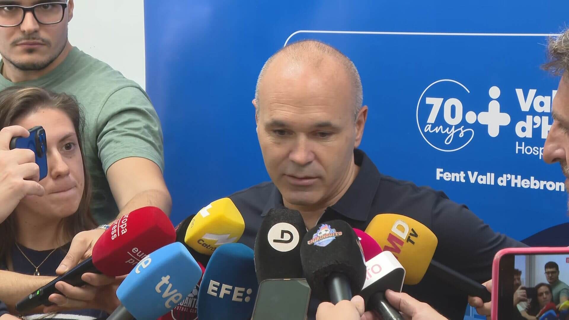 251024_dep_mochila_bcn_acto_ricky_e_iniesta_frame_65548jpeg.jpeg 251024_dep_mochila_bcn_acto_ricky_e_iniesta_frame_65548jpeg.jpeg