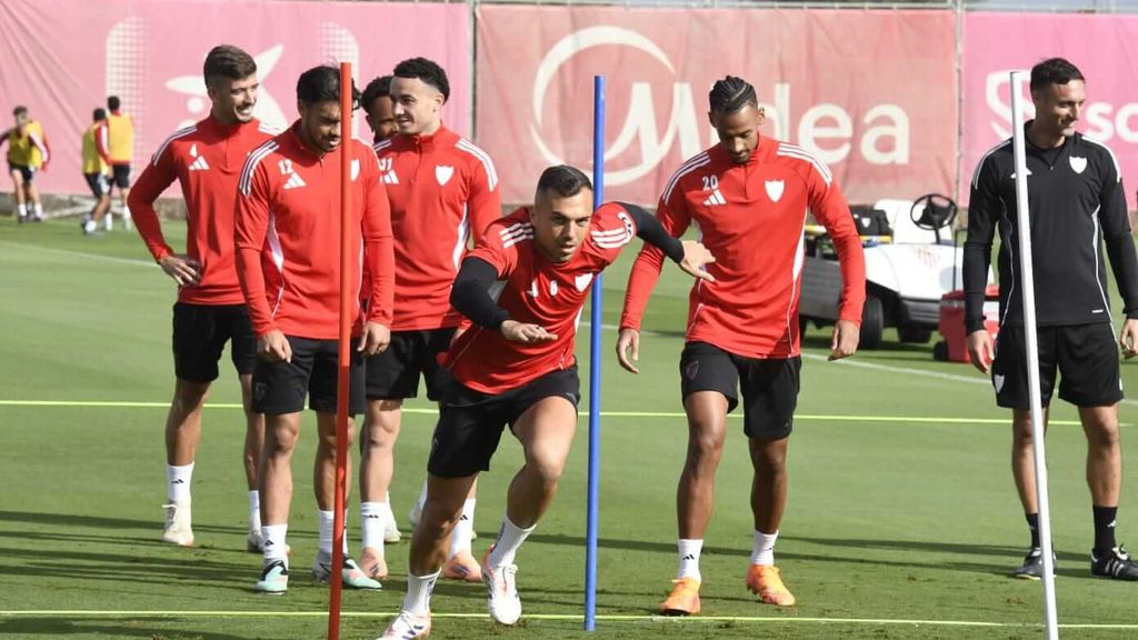 Entrenamiento del Sevilla en la víspera del partido de Toledo