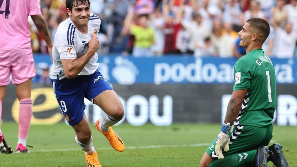 Zaragoza 2-0 Eldense: Gol Iván Azón