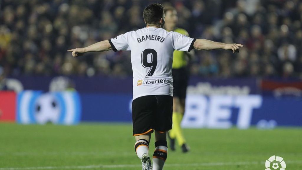 Levante-Valencia: Gol de Gameiro (2-3)