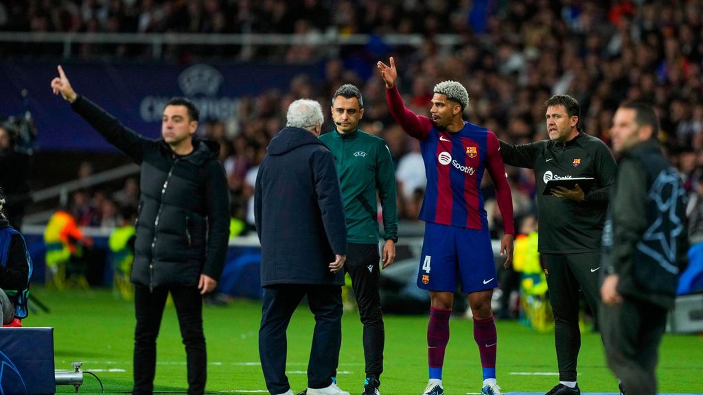 Barcelona 1-4 PSG: Expulsión de Ronald Araujo