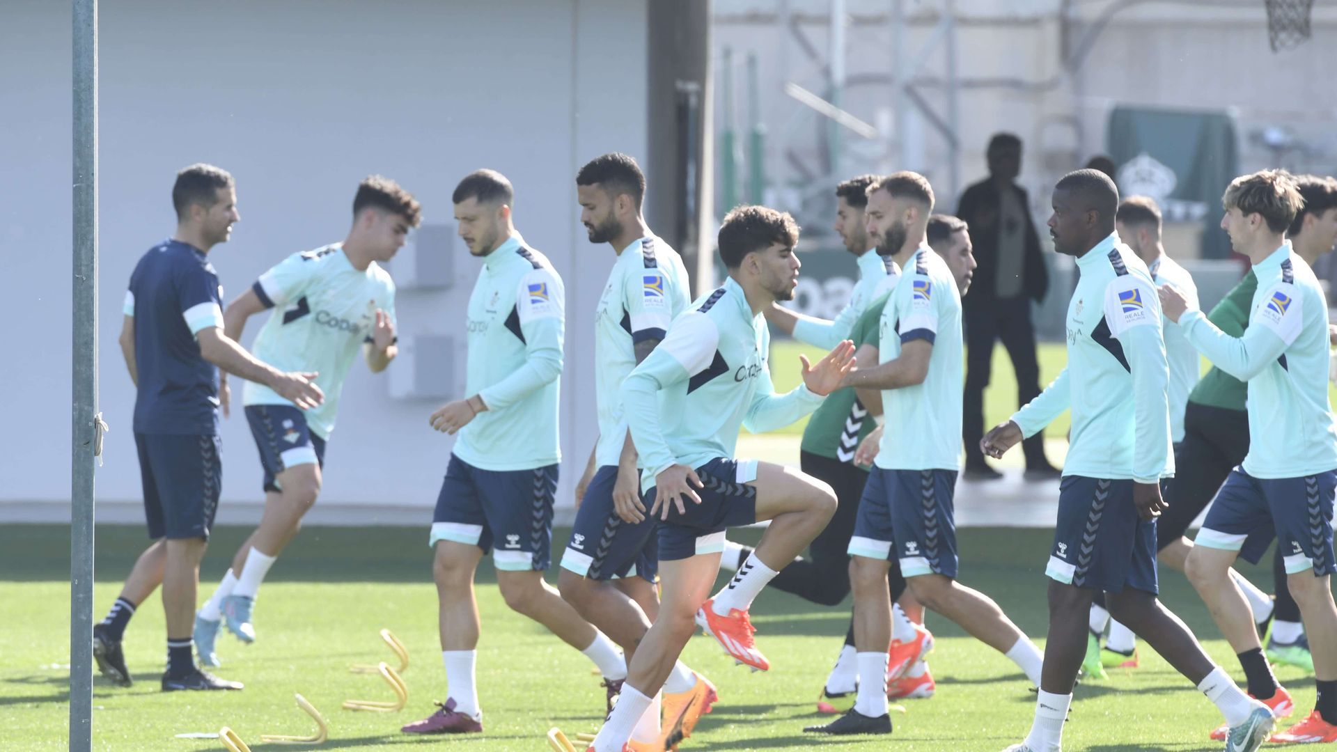 8efddcc0_050f_4542_b848_eac75c641c4b.jpg 8efddcc0_050f_4542_b848_eac75c641c4b.jpg