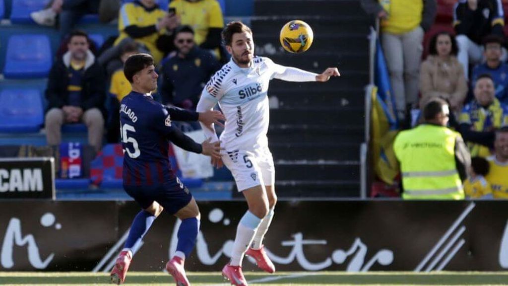 CD Eldense 1-4 Cádiz CF: Resumen del partido