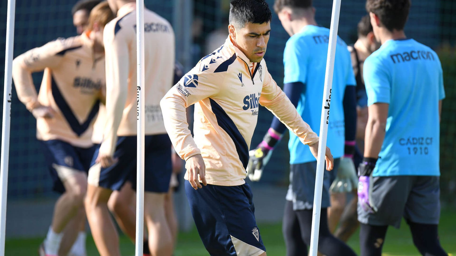 a9e8e334_1453_4d3f_89fe_068a7153ab6b_593.jpg a9e8e334_1453_4d3f_89fe_068a7153ab6b_593.jpg