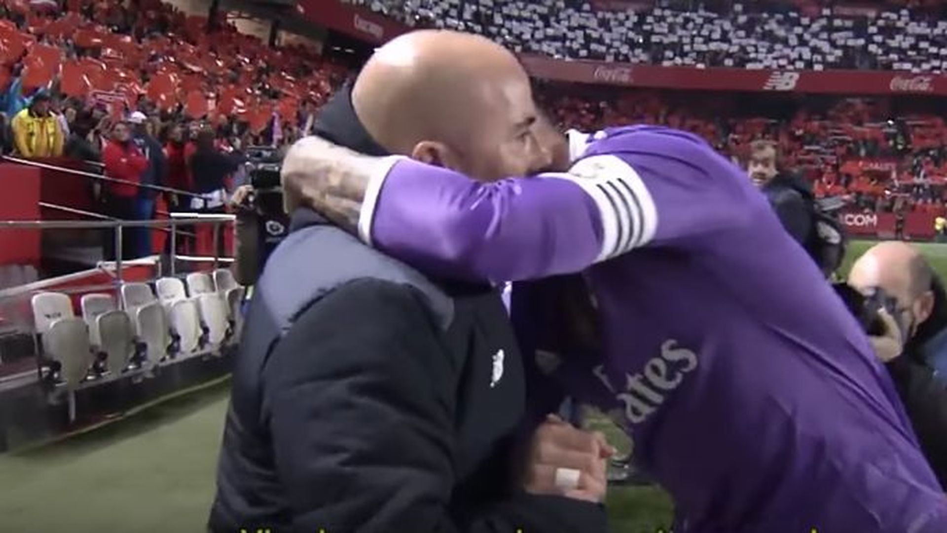 abrazo_ramos_sampaoli.jpg