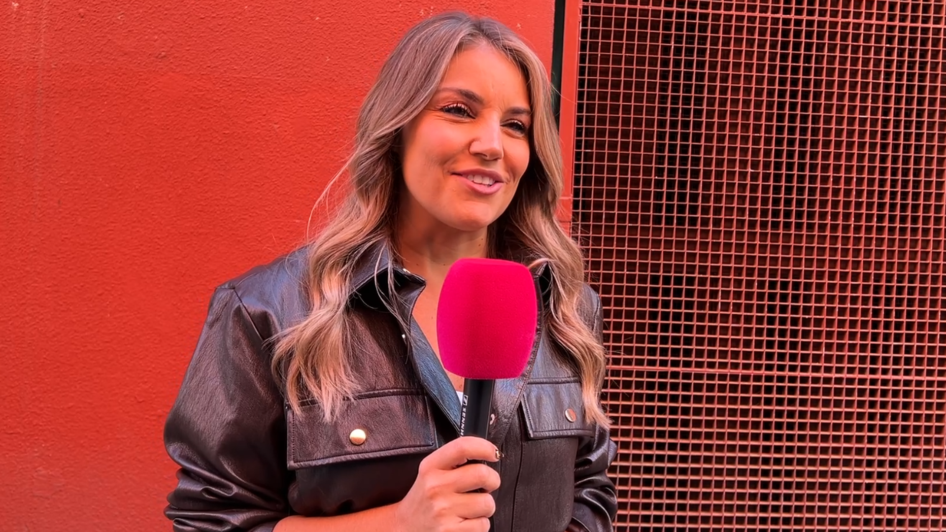 ¿Actuarías por venganza si ves a tu pareja dejándose llevar? Los colaboradores responden - 'La isla de las tentaciones' Exclusivo web 11/11/2025