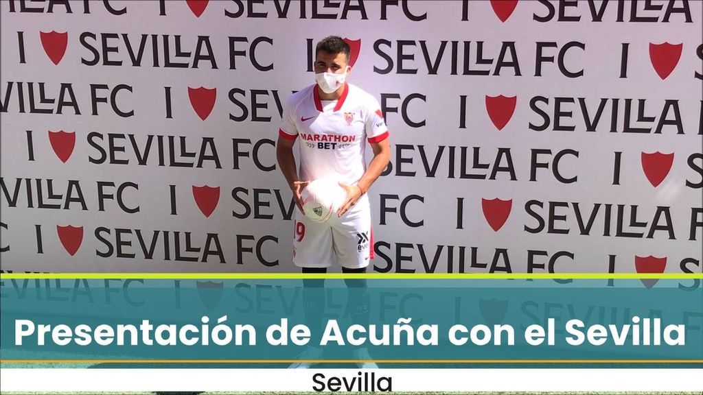 Presentación de Acuña con el Sevilla