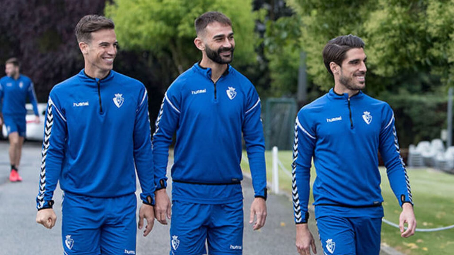 adrian_lopez_llega_al_rayo_de_la_mano_de_inigo_perez_es_el_nuevo_segundo_entrenador.jpg adrian_lopez_llega_al_rayo_de_la_mano_de_inigo_perez_es_el_nuevo_segundo_entrenador.jpg