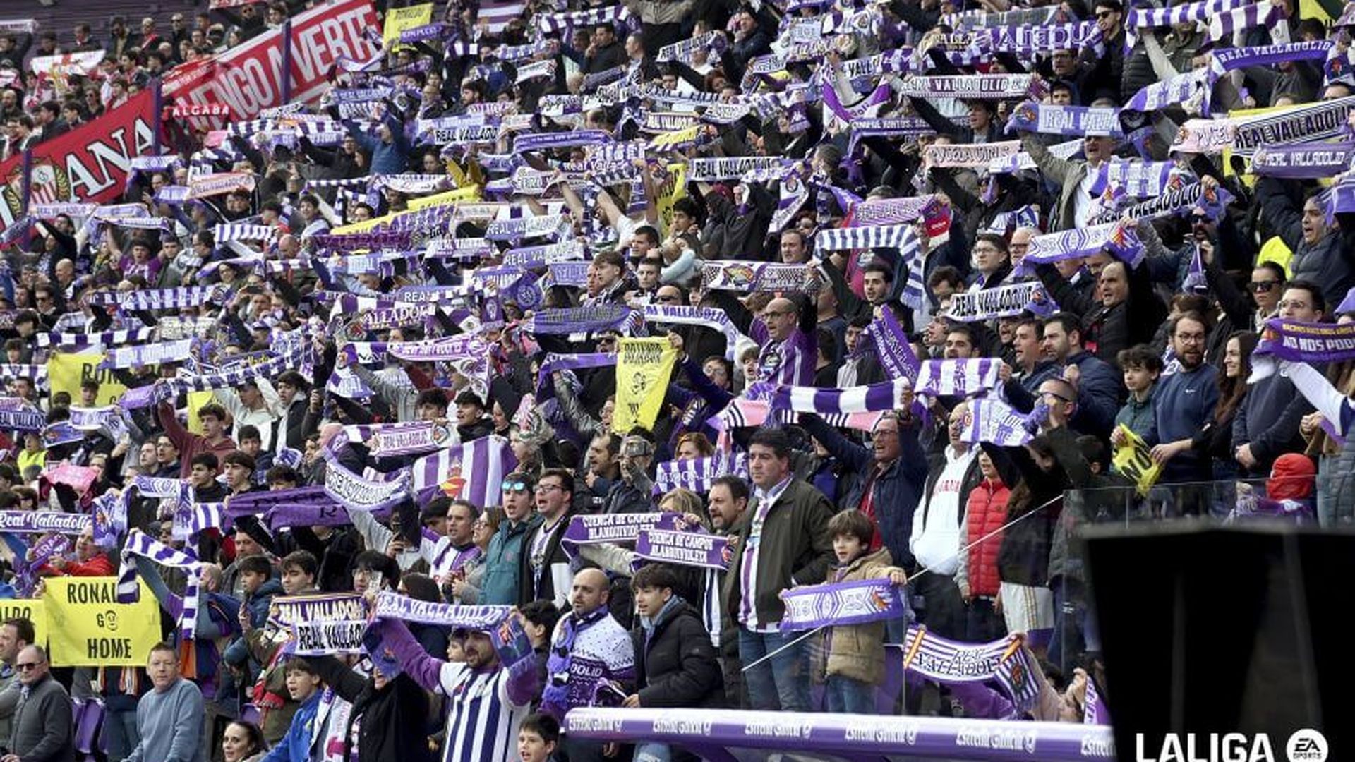 aficion_del_pucela_ante_el_sevilla_001.jpeg aficion_del_pucela_ante_el_sevilla_001.jpeg