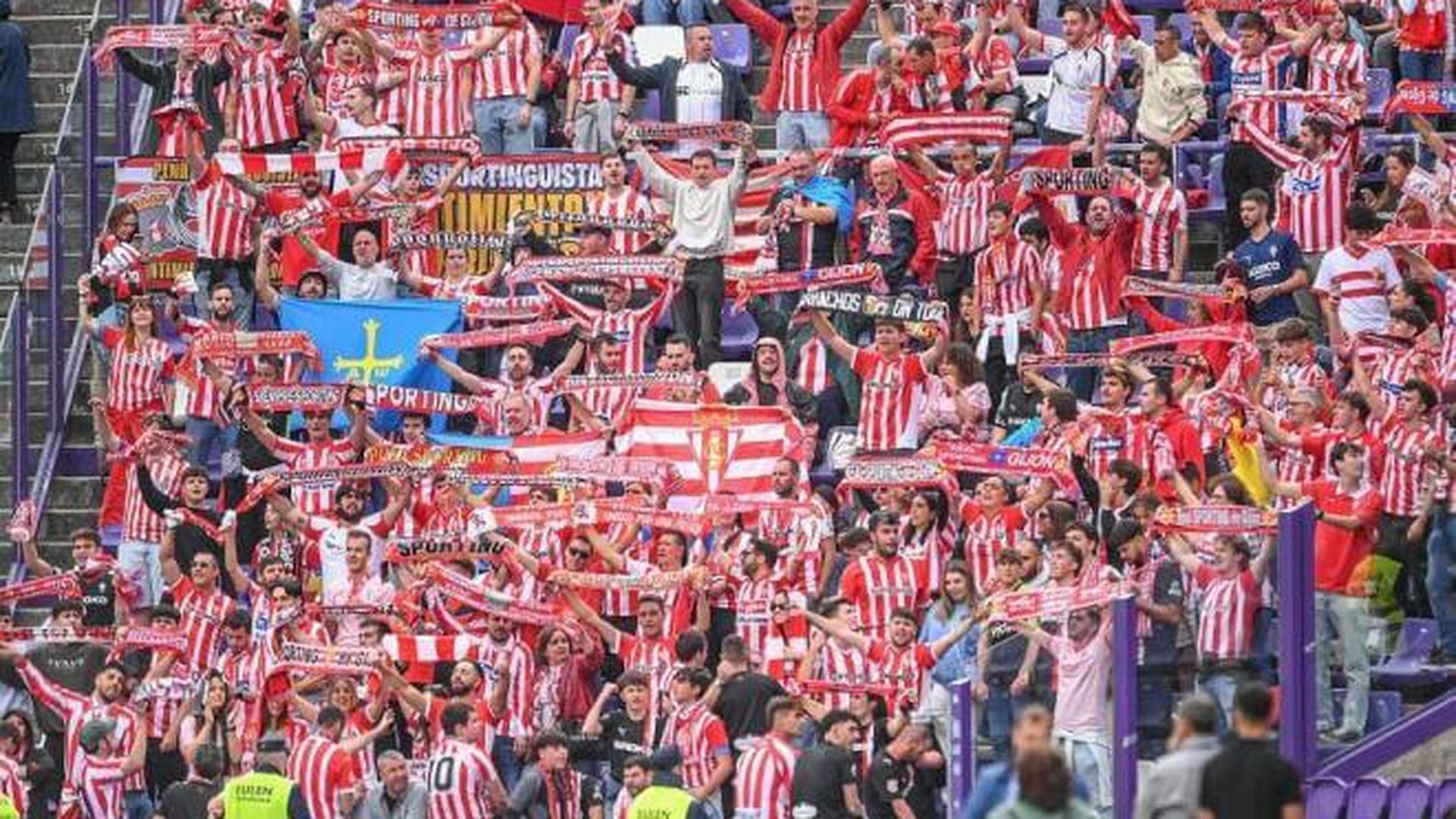 aficion_del_sporting_en_zorrilla_001.jpeg aficion_del_sporting_en_zorrilla_001.jpeg