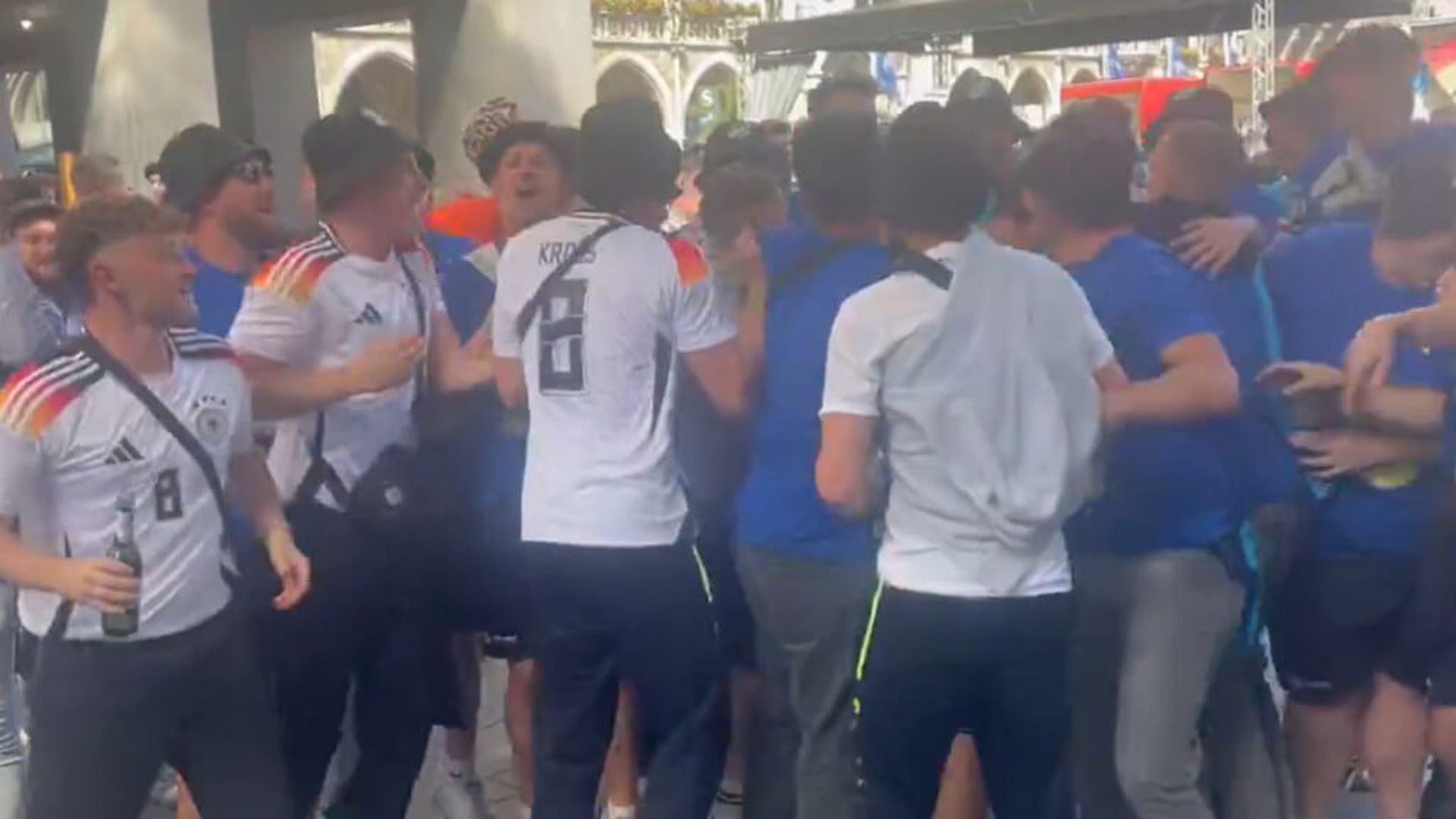 aficionados_alemania_escociajpg.jpg aficionados_alemania_escociajpg.jpg