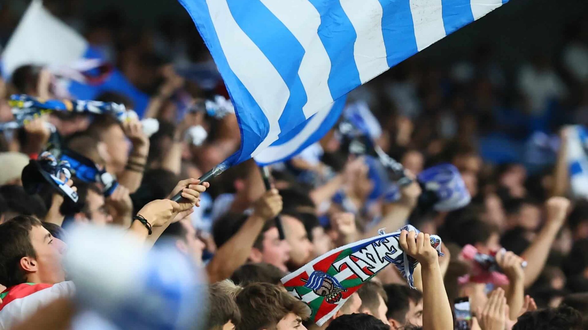 aficionados_de_la_real_sociedad_foto_real_sociedad.jpeg aficionados_de_la_real_sociedad_foto_real_sociedad.jpeg