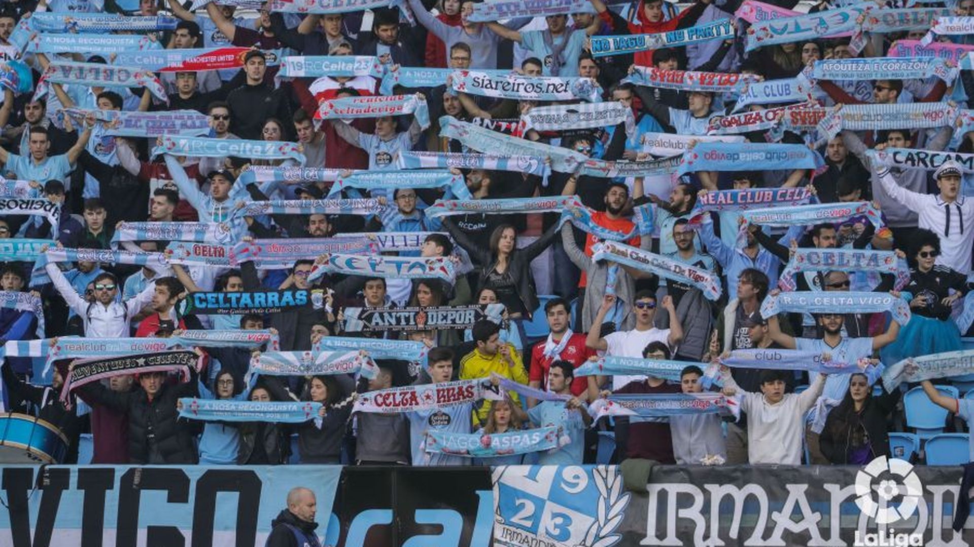 aficionados_del_celta_en_el_partido_ante_el_leganes_foto_laliga_001.jpeg aficionados_del_celta_en_el_partido_ante_el_leganes_foto_laliga_001.jpeg