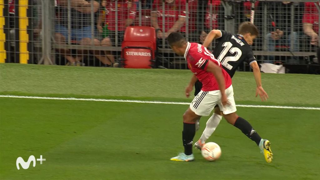 Manchester United 0-1 Real Sociedad: El espectacular caño de Aihen Muñoz a Casemiro