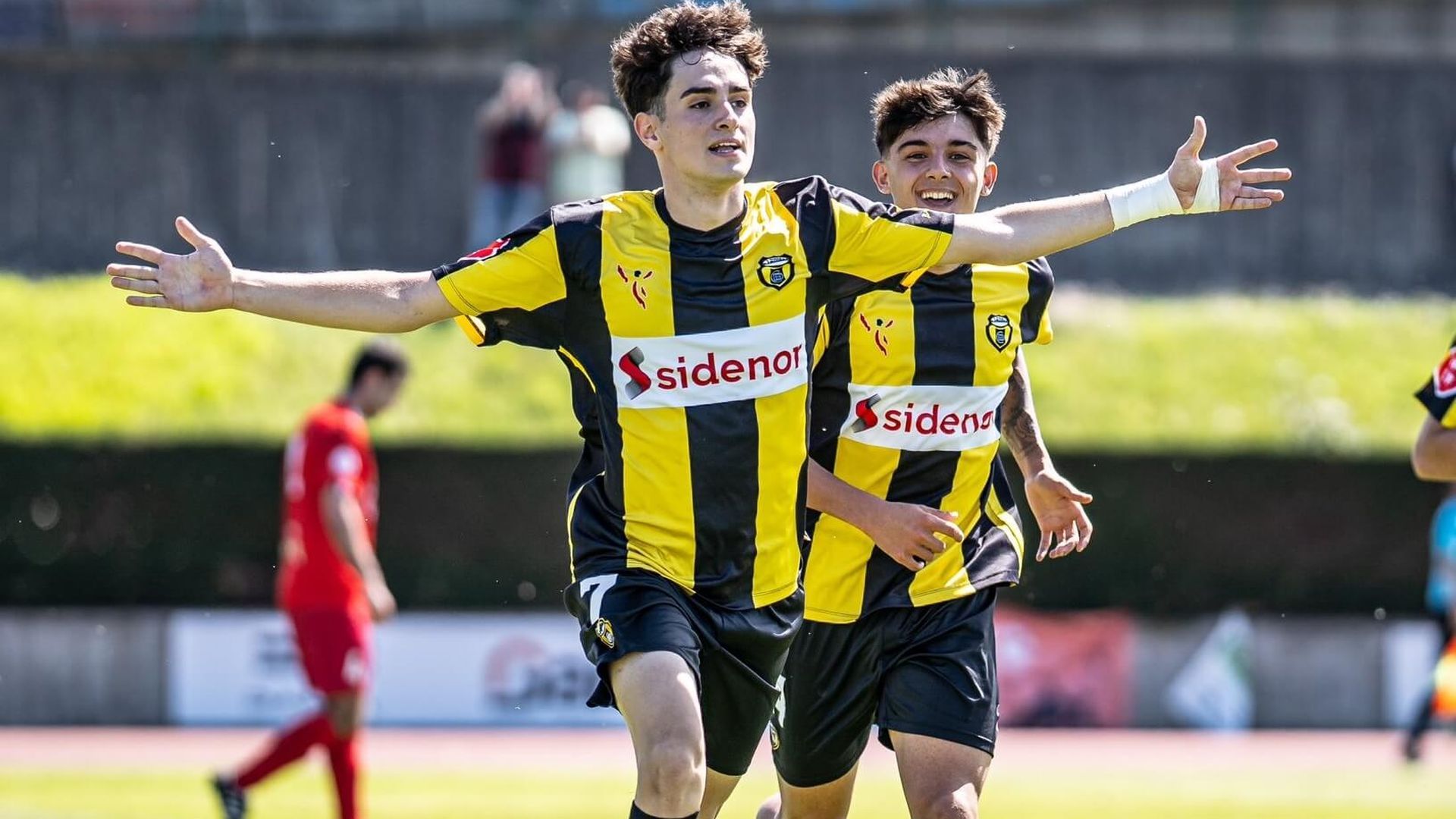 aimarvicandijpg.jpg aimarvicandijpg.jpg