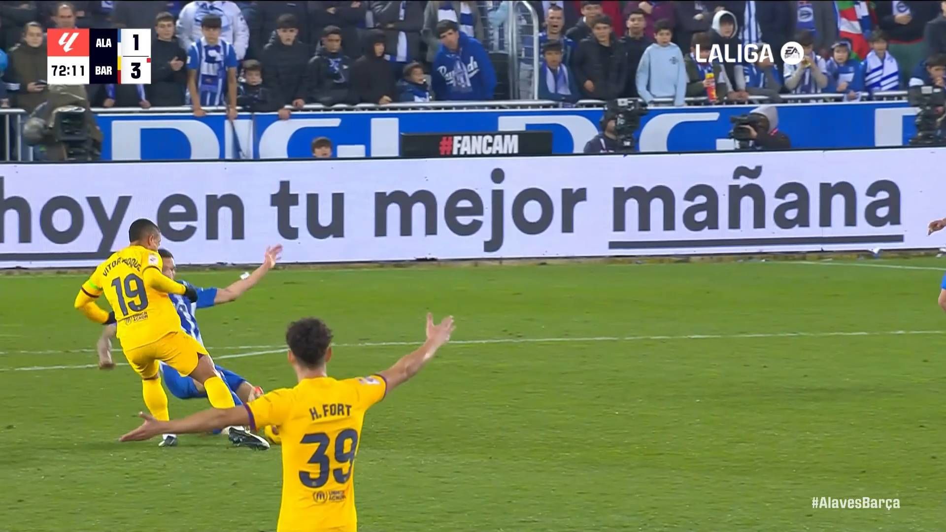 alaves_1_3_barcelona_expulsion_de_vitor_roque_001.jpg alaves_1_3_barcelona_expulsion_de_vitor_roque_001.jpg