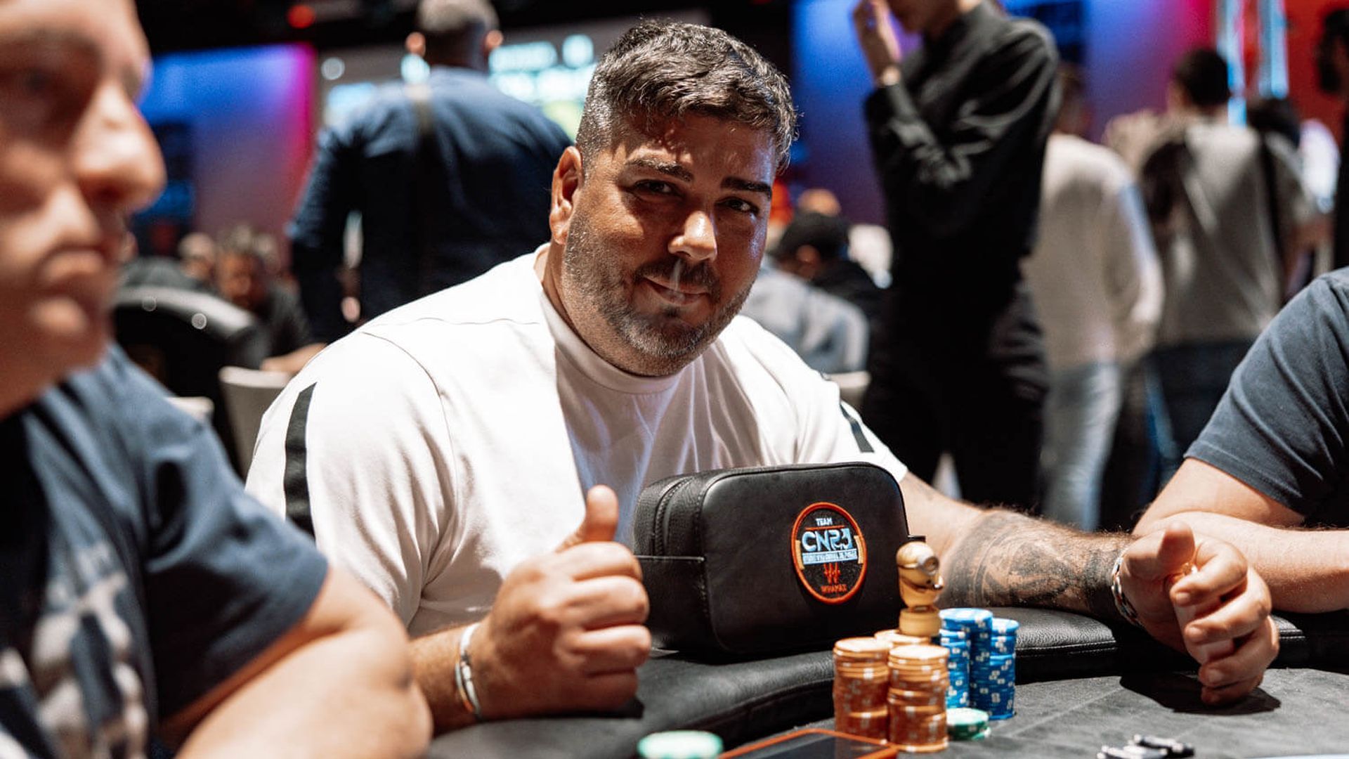 alberto_guerrero_chip_leader_del_dia_1c_001.jpg alberto_guerrero_chip_leader_del_dia_1c_001.jpg