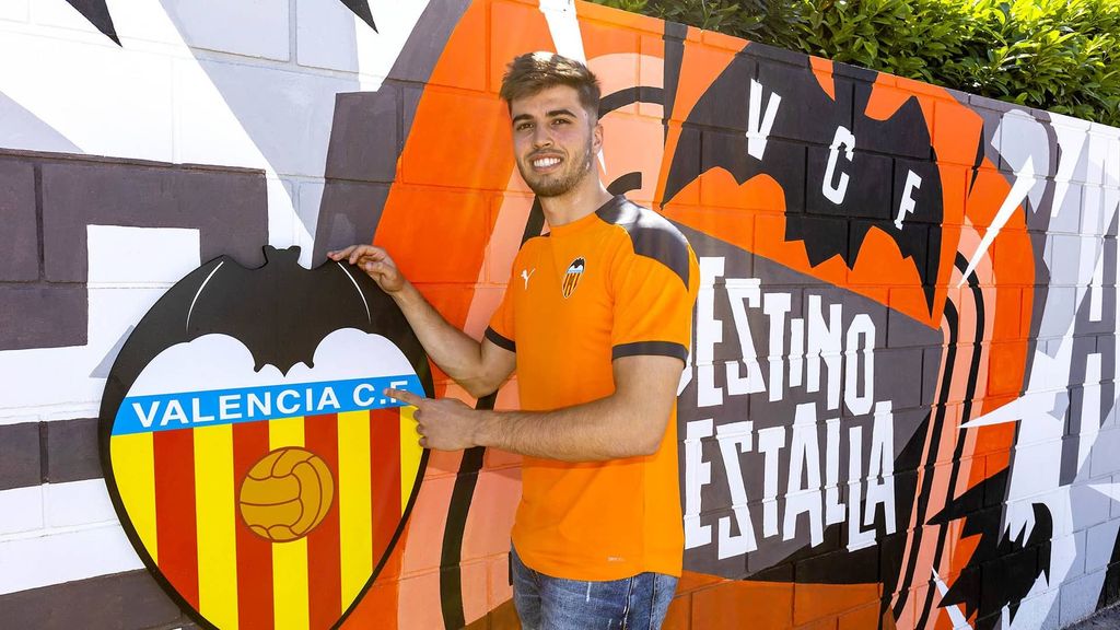 Angulo ya tiene su primer fichaje: Alberto Marí