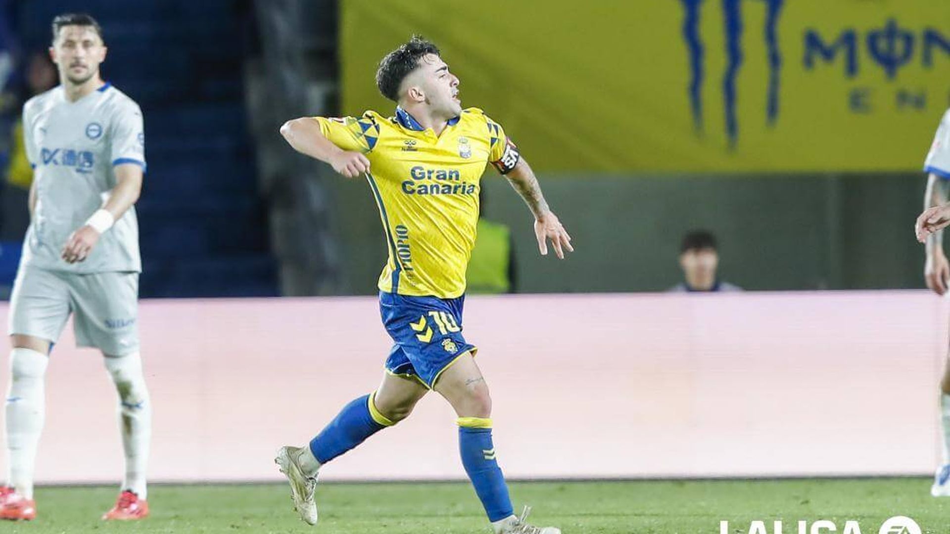 alberto_moleiro_celebra_su_gol_en_las_palmas_alaves_foto_laliga.jpg alberto_moleiro_celebra_su_gol_en_las_palmas_alaves_foto_laliga.jpg