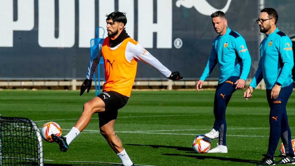 Alderete, Diakhaby y Cillessen, listos para la Copa, y Gabriel Paulista vuelve a entrenar