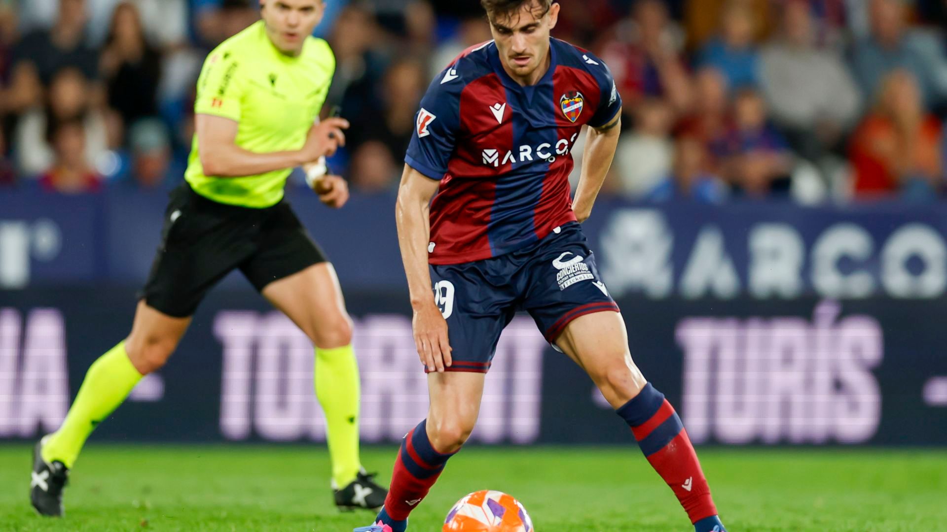 alex_fores.JPG alex_fores.JPG