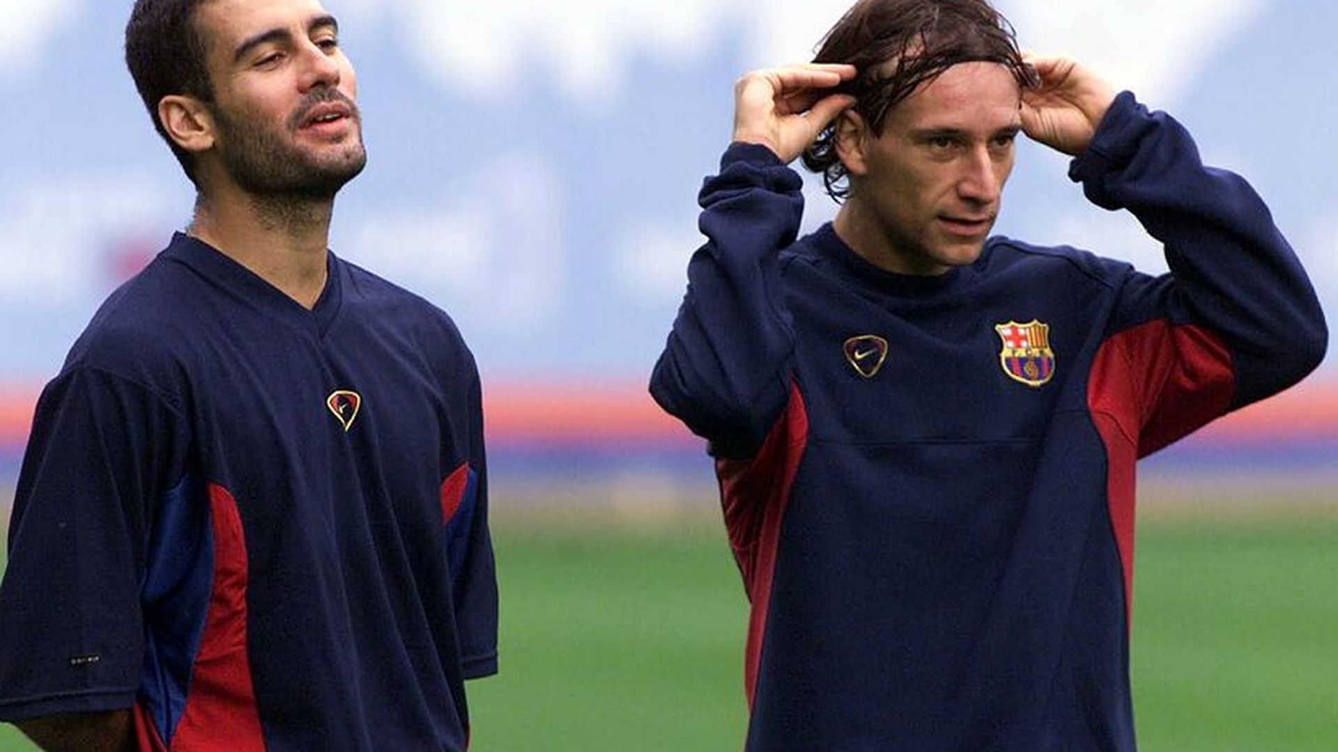 alfonso_contra_guardiola_y_la_seleccion_femenina_les_obligaria_a_besar_la_bandera_de_e.jpg alfonso_contra_guardiola_y_la_seleccion_femenina_les_obligaria_a_besar_la_bandera_de_e.jpg