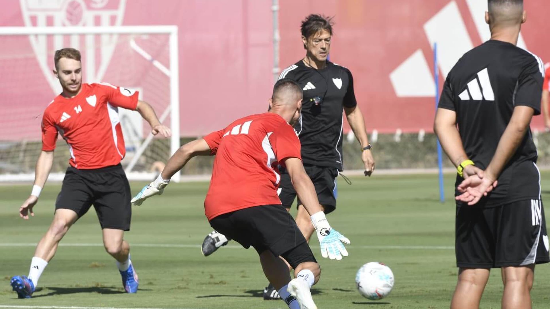 almeyda_entreno_1jpeg.jpeg almeyda_entreno_1jpeg.jpeg