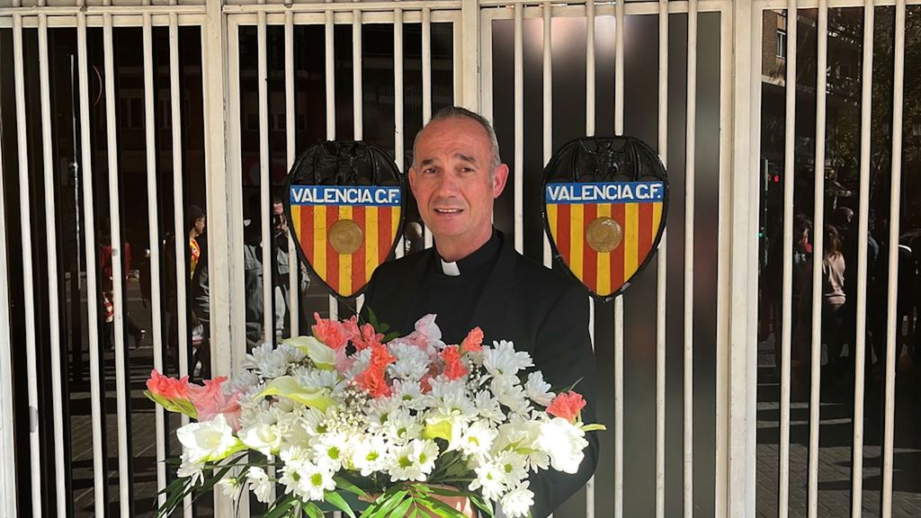(Mediaset) Álvaro Almenar, capellán del Valencia CF