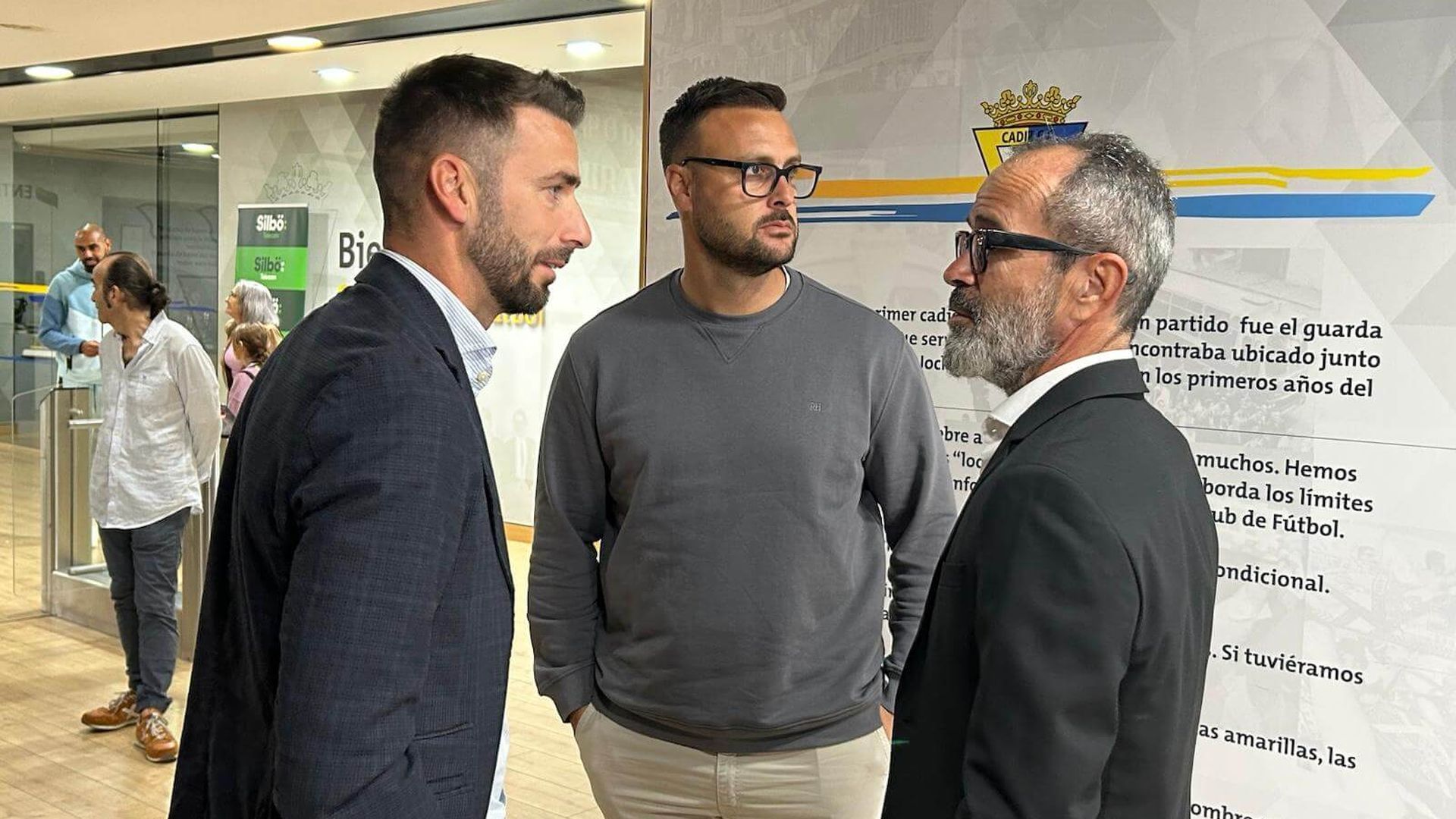 alvaro_cervera_charla_en_el_mirandilla_con_jose_mari_y_juan_cala_001.jpeg
