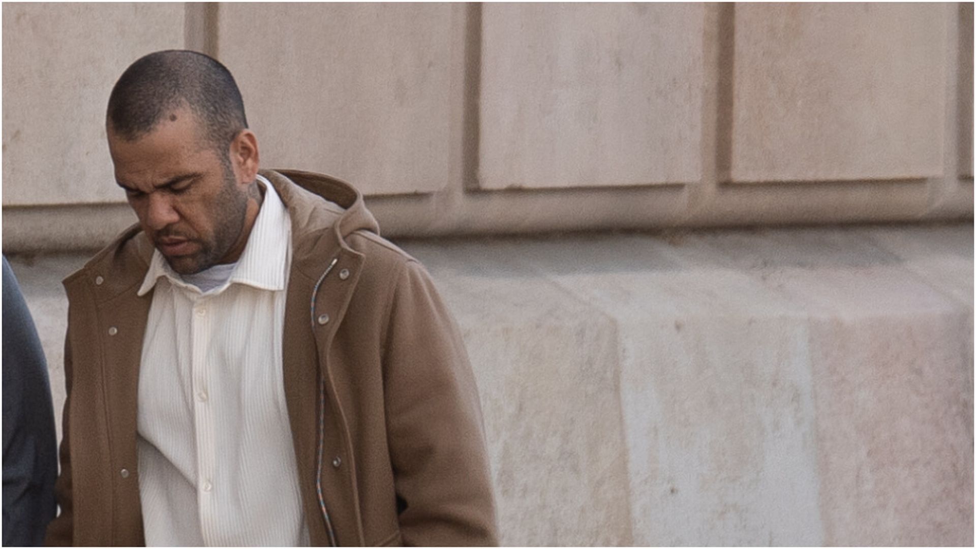 alves_1jpg.jpg alves_1jpg.jpg