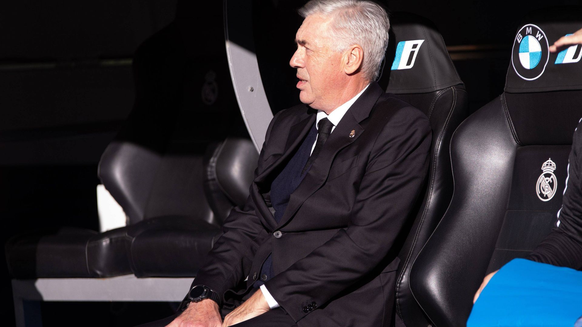 ancelotti_en_el_banquillo_del_santiago_bernabeu_foto_cordon_press__001.jpg