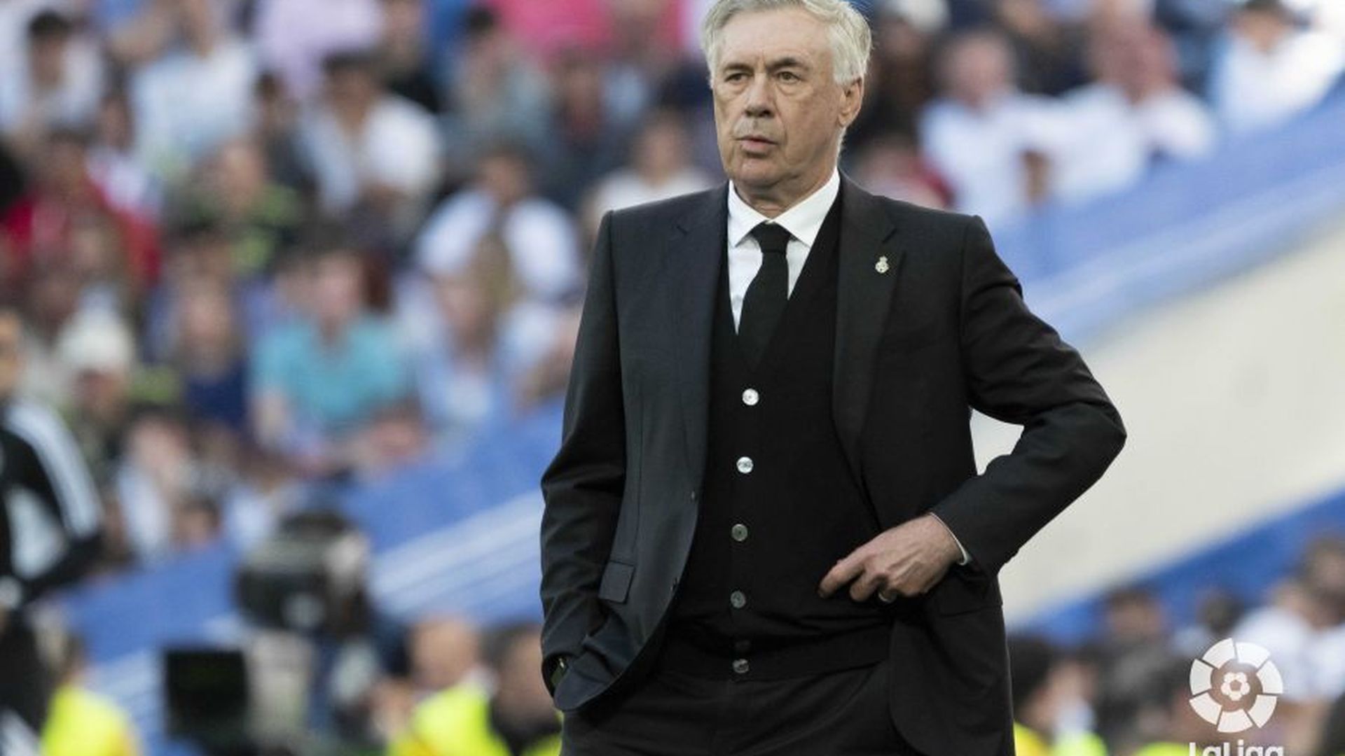 ancelotti_en_la_banda_durante_el_real_madrid_real_valladolid_001.jpeg