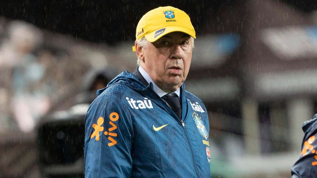 Críticas en Brasil a Carlo Ancelotti por los experimentos con el equipo: "Cambió mucho al equipo"