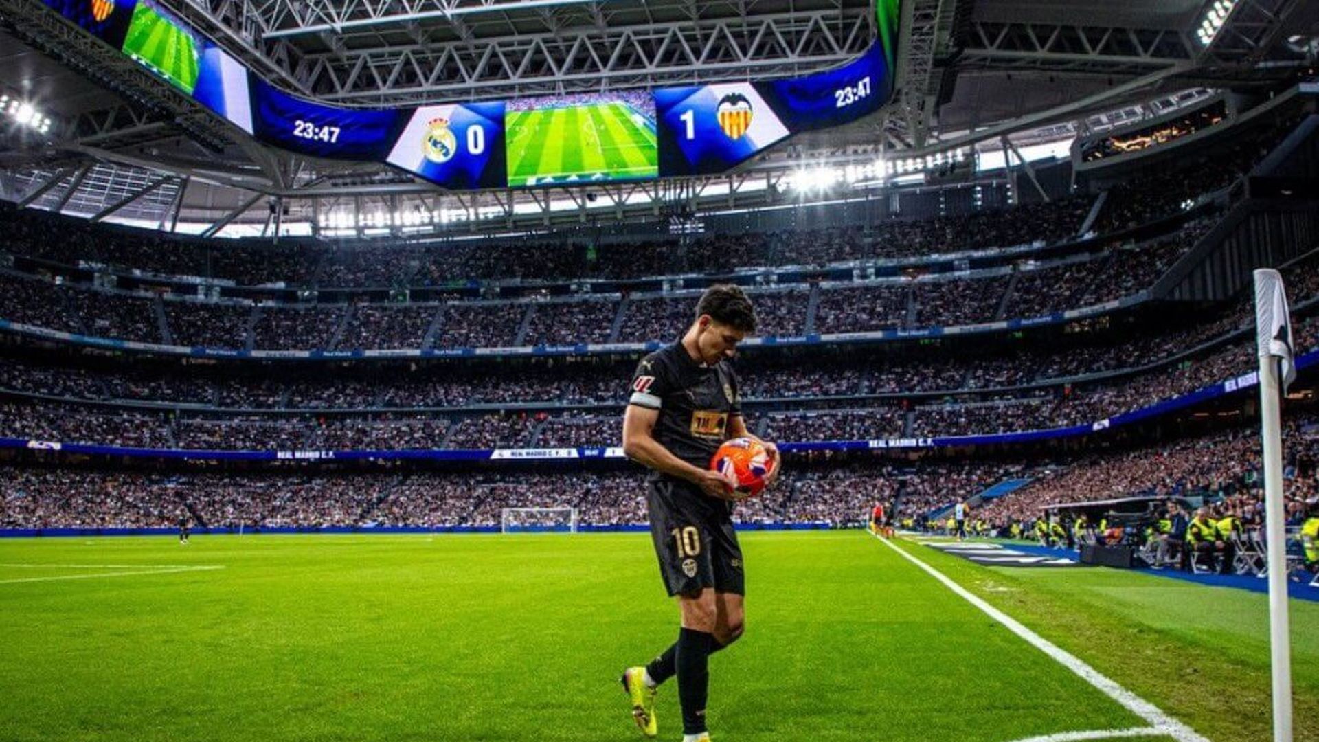 andre_almeida_en_el_bernabeu_001.jpeg andre_almeida_en_el_bernabeu_001.jpeg