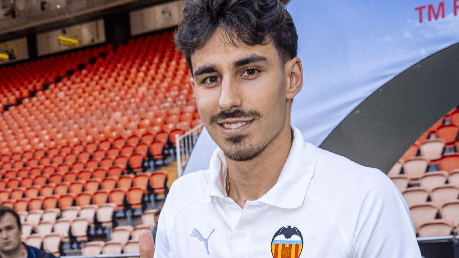 andre_almeida_foto_valencia_cf_001.png