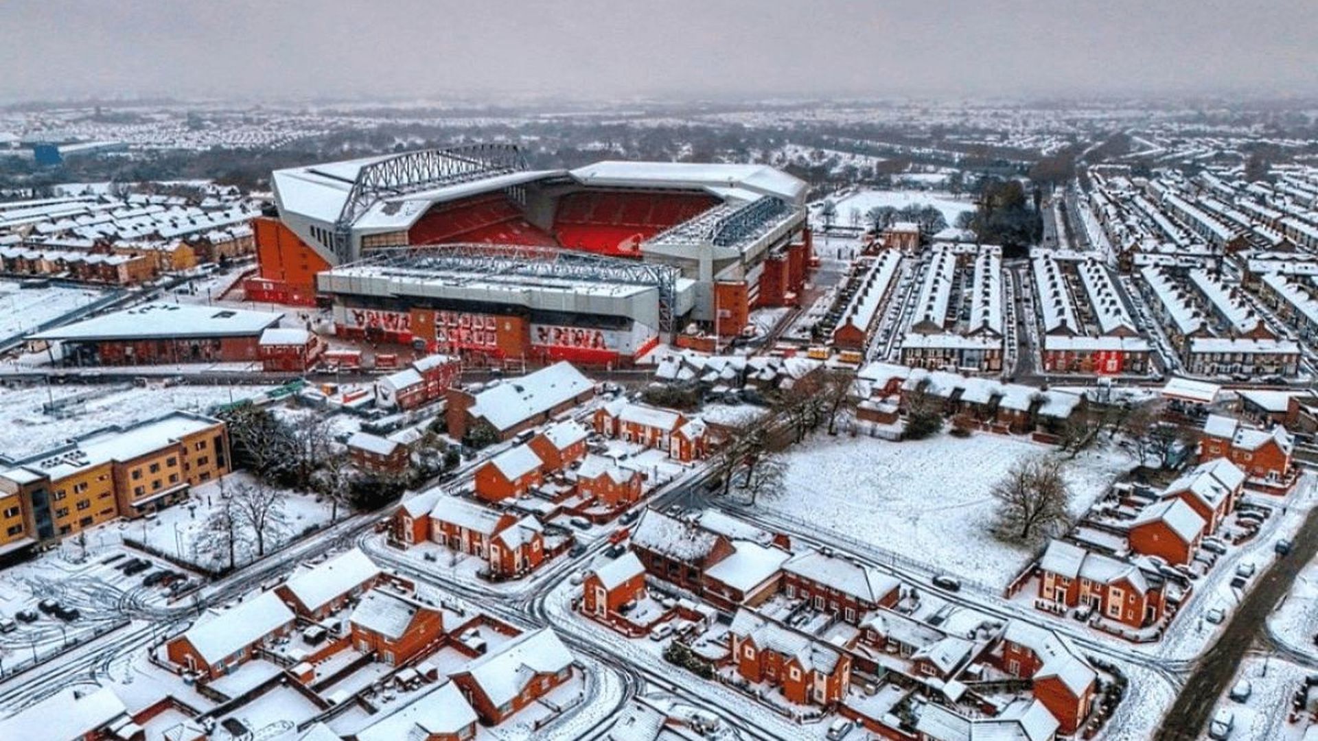 anfield_y_los_alrededores_bajo_la_nieve_antes_del_liverpool_manchester_united.png