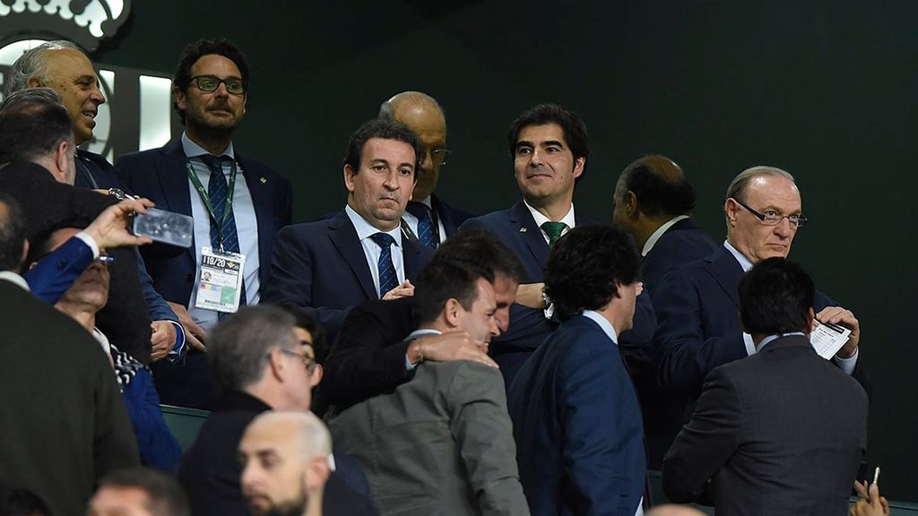 Ángel Haro y López Catalán explican la necesidad de aprobar una ampliación de capital en el Betis 2023