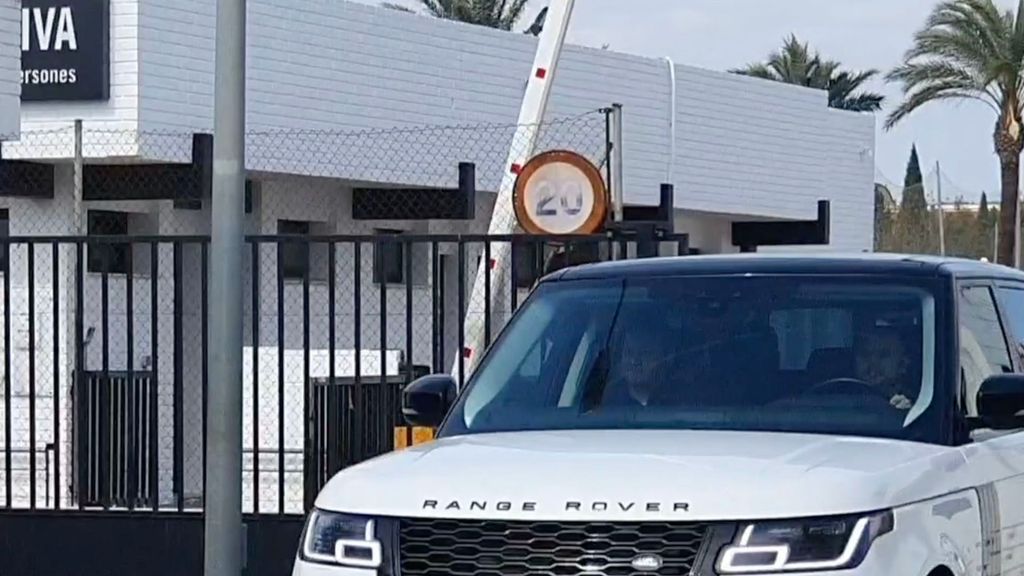 El Valencia CF cancela el Entrenamiento en el último momento en presencia de Anil Murthy