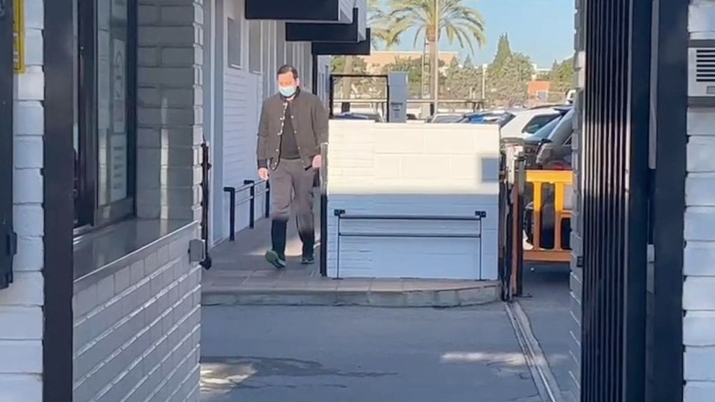 Anil Murthy se reúne en paterna con Bordalás para decidir sobre Wass