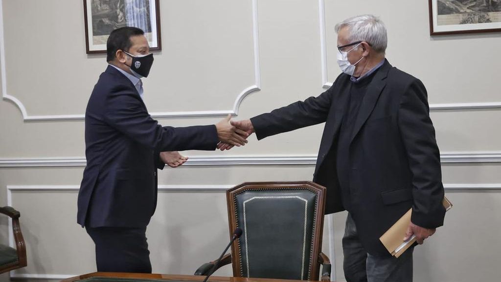 Reunión Anil murthy y Joan Ribó por el Nuevo Estadio
