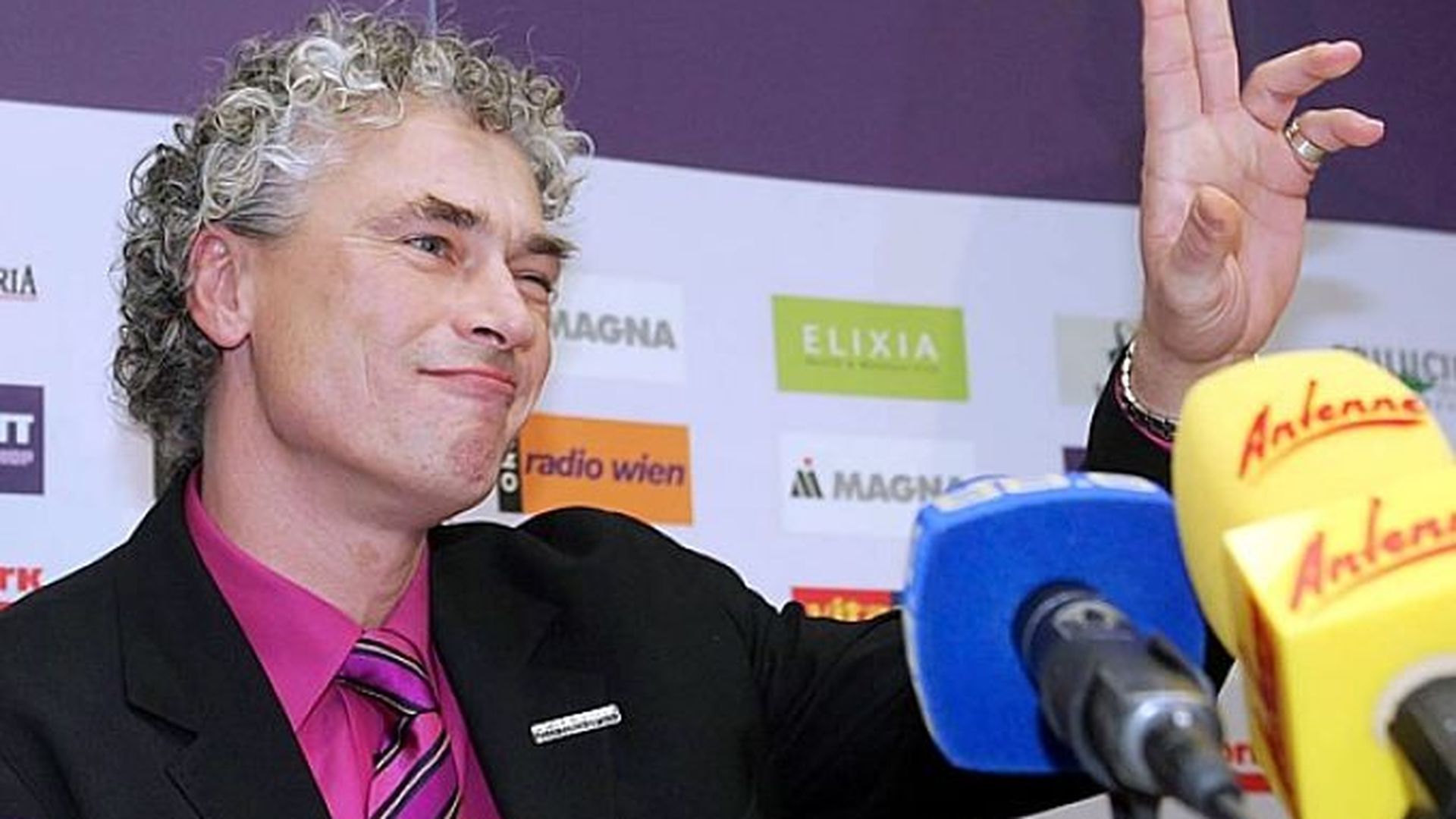 anton-polster_opt.jpg anton-polster_opt.jpg