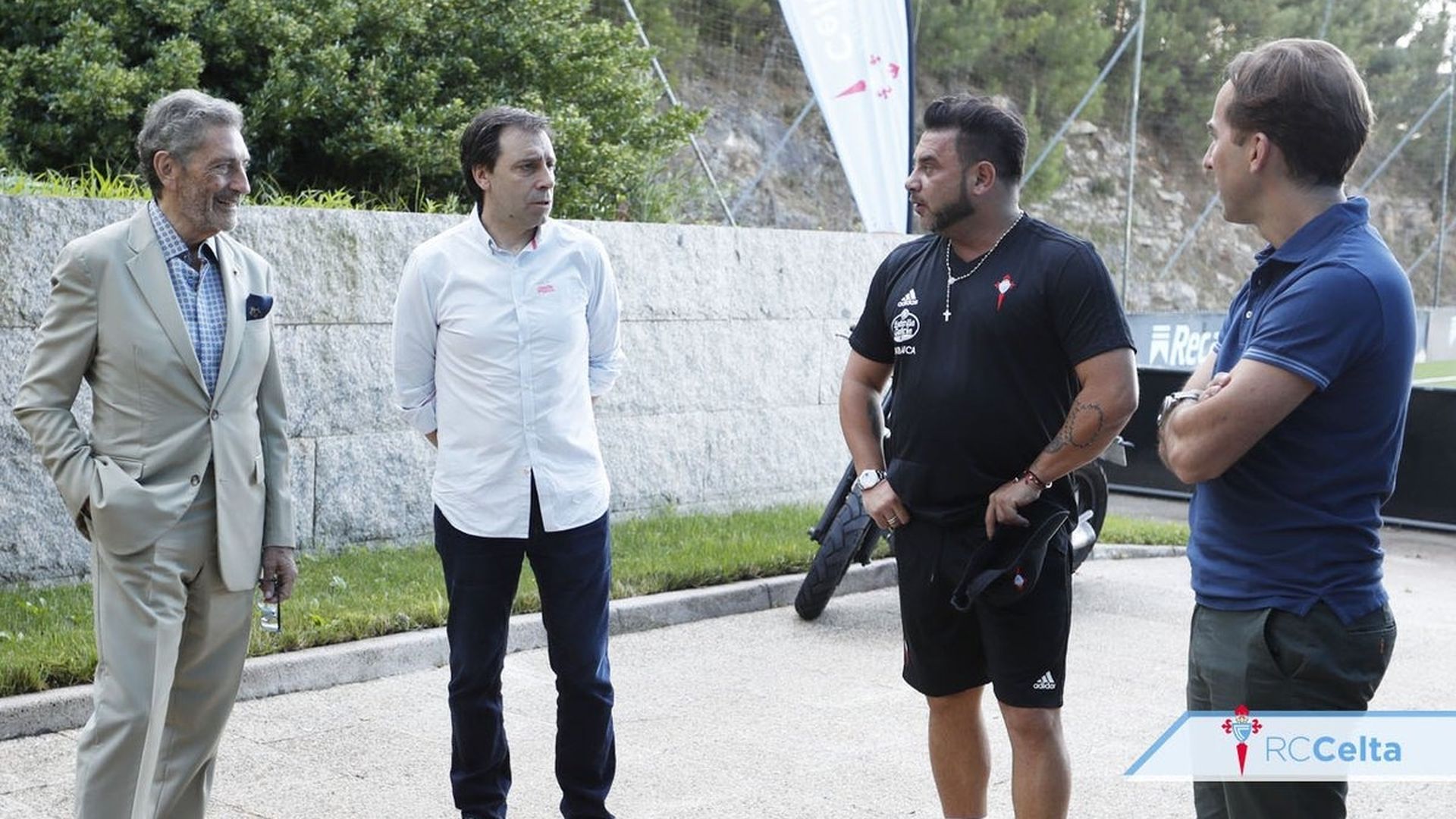 antonio_mohamed_charla_con_la_directiva_del_celta_foto_cv_001.jpeg antonio_mohamed_charla_con_la_directiva_del_celta_foto_cv_001.jpeg