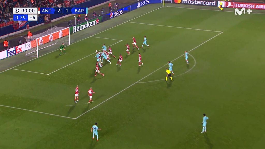 Amberes 2-2 Barcelona: Gol de Marc Guiu