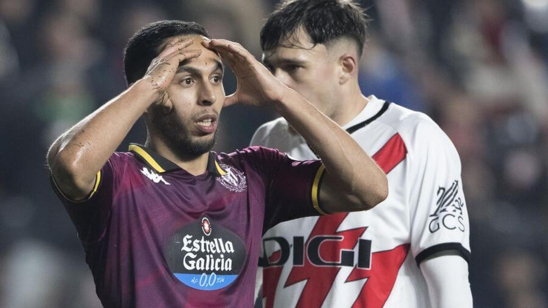 anuar_tuhami_se_lamenta_ante_el_rayo_vallecano_001.jpeg anuar_tuhami_se_lamenta_ante_el_rayo_vallecano_001.jpeg